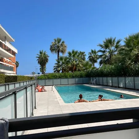 Loubet Plage- Entre Et Cannes Villeneuve-Loubet