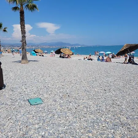 Loubet Plage- Entre Et Cannes Appartamento Villeneuve-Loubet