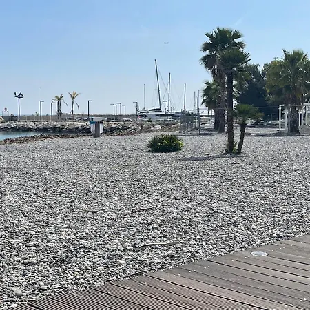Loubet Plage- Entre Et Cannes * Villeneuve-Loubet