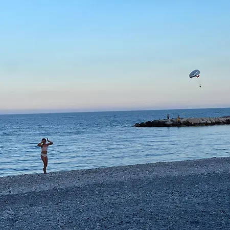 Loubet Plage- Entre Et Cannes Appartamento *