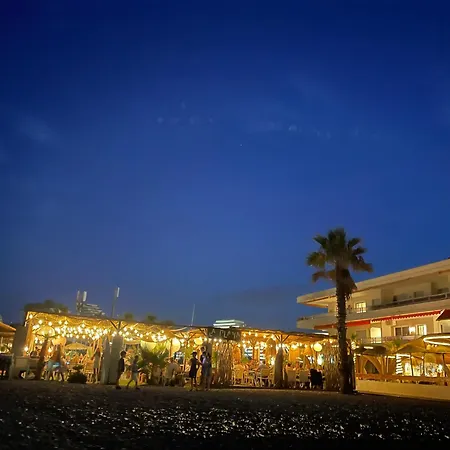 Loubet Plage- Entre Et Cannes *